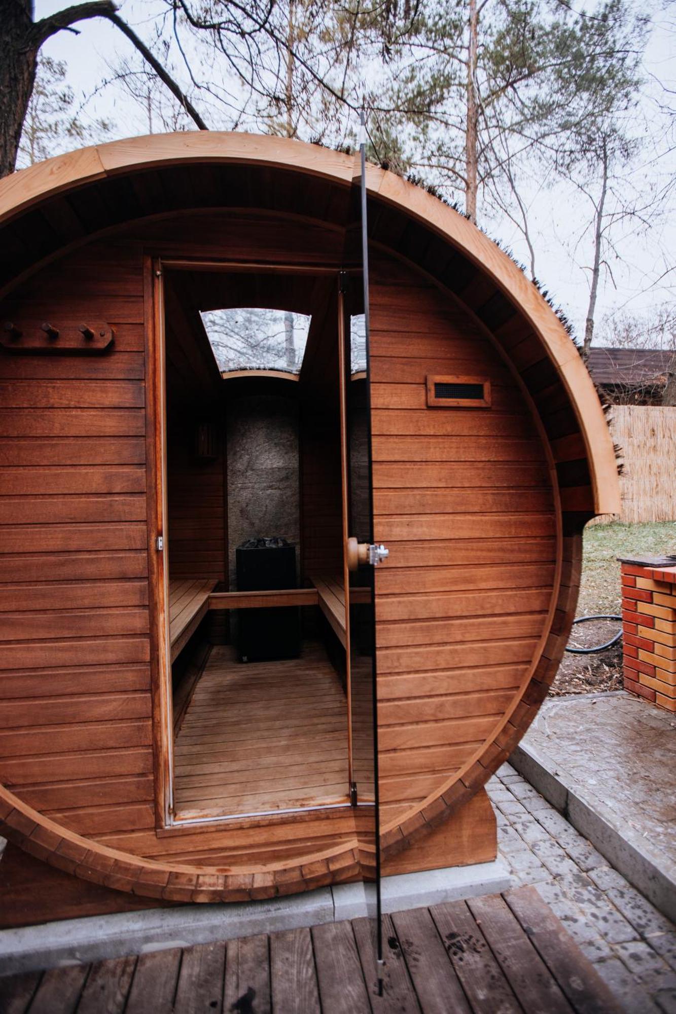 Tree House Relax Park Hotel Chisinau Exterior photo